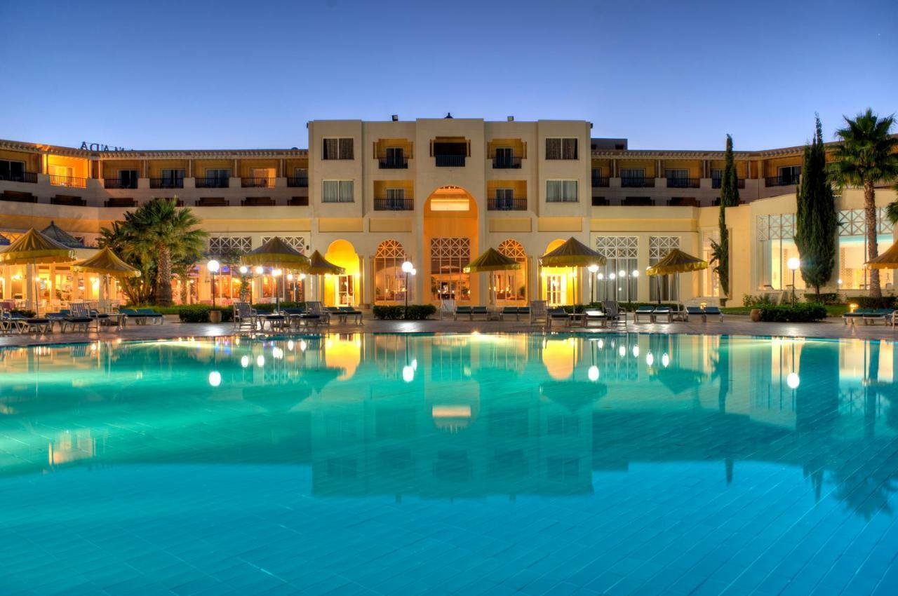 Ramada Plaza By Wyndham Tunis Hotel Гамарт Екстериор снимка
